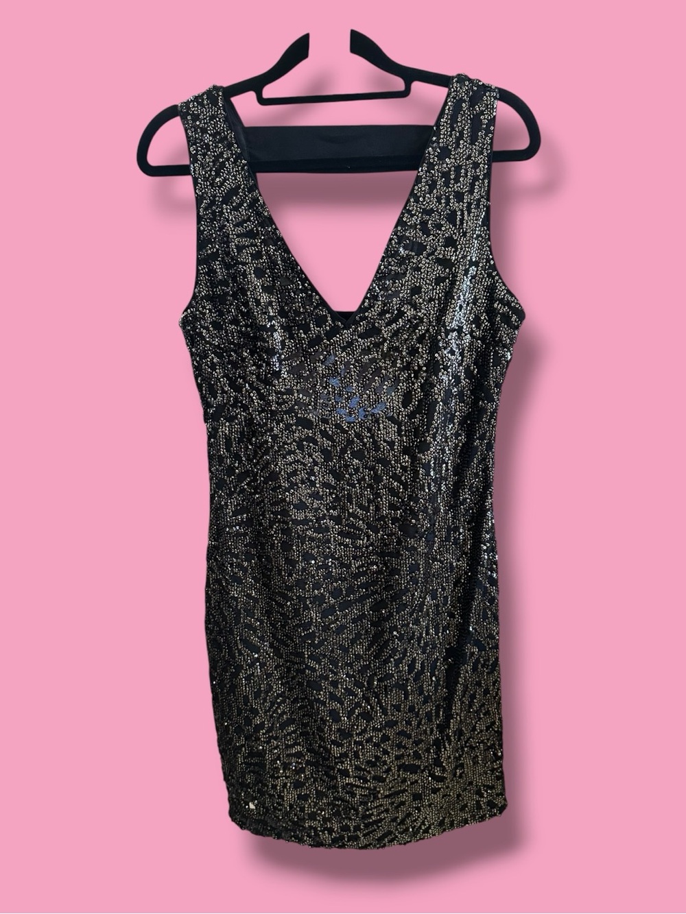 STATE Black and Gold Sequin V-Neck Cocktail Dress